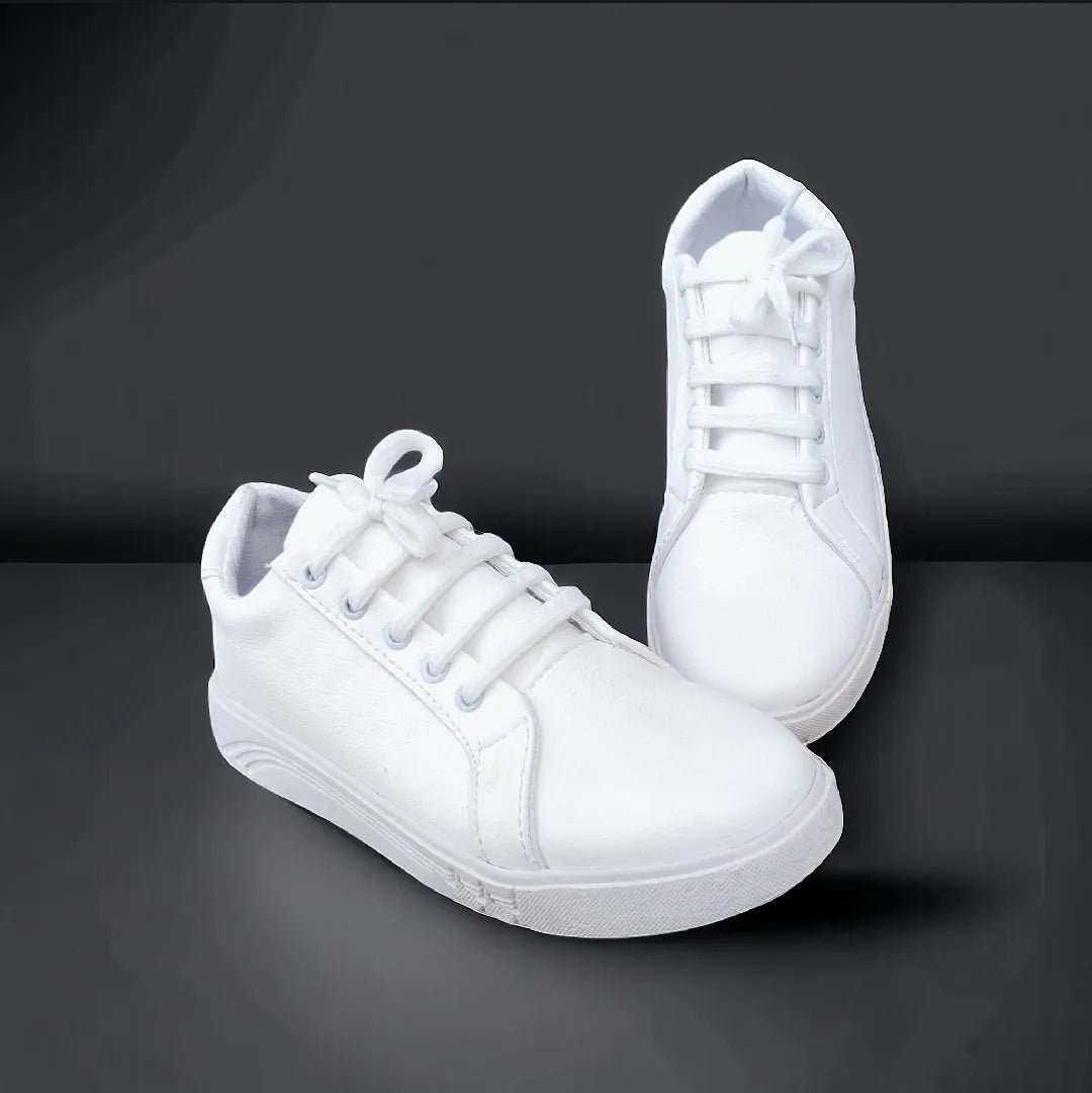 Classic White Sneakers – Stylish & Comfortable